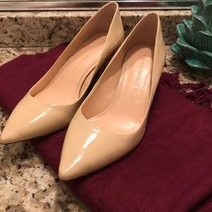 Banana Republic Nude pumps/heels